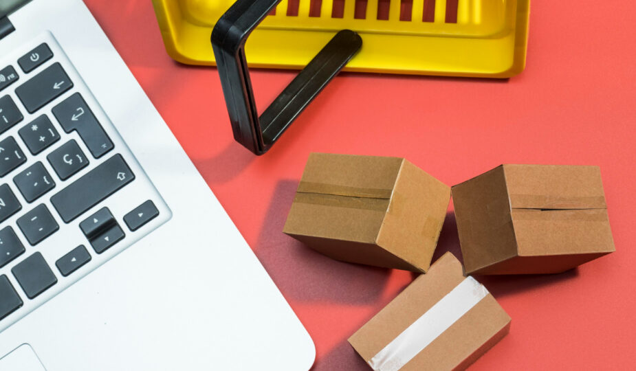 Como o E-commerce está transformando o mercado de cestas para presentear no Brasil